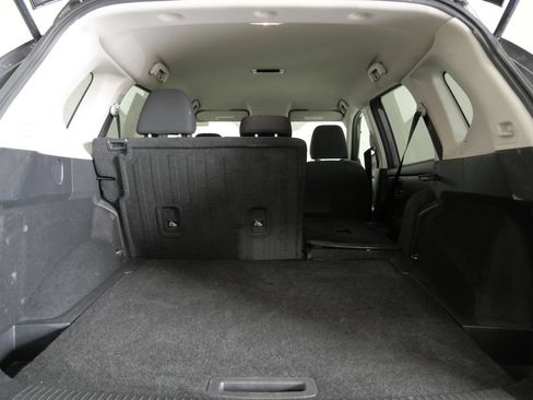 Used 2024 Nissan Rogue S FWD image 25