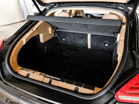 Used 2015 Porsche Panamera S w/ Premium Package Plus image 45