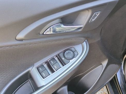 Used 2024 Chevrolet Malibu LT FWD image 13