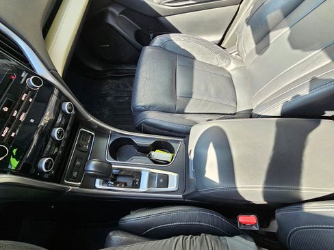 Used 2019 Subaru Ascent Limited w/ Popular Package #3 AWD/4WD image 15