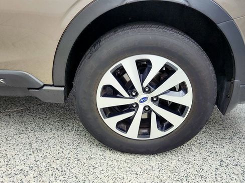 Used 2022 Subaru Outback Premium AWD/4WD image 9