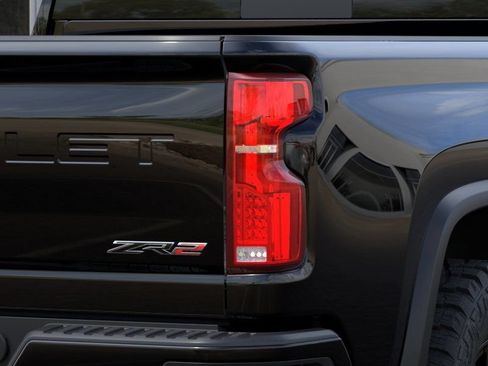 New 2026 Chevrolet Silverado 2500 ZR2 AWD/4WD image 17