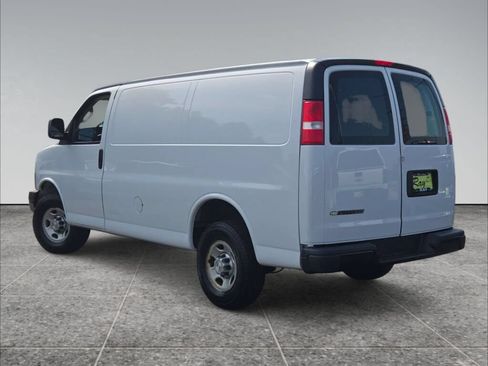 Used 2021 Chevrolet Express 2500 w/ Safety Package RWD image 8