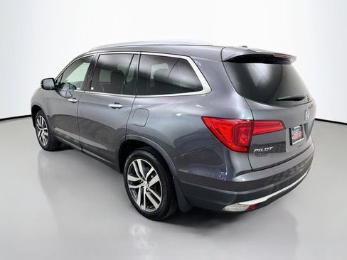 Used 2018 Honda Pilot Touring image 5