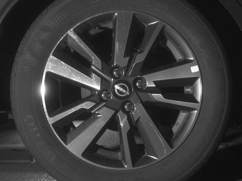 Used 2025 Nissan Versa SV w/ Trunk Package image 15