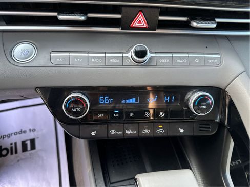 Certified 2023 Hyundai Elantra SEL w/ Convenience Package FWD image 27