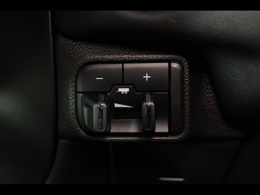 Used 2024 Dodge Durango R/T AWD/4WD image 28