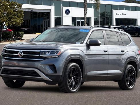 Used 2023 Volkswagen Atlas SE w/ Panoramic Sunroof Package image 8