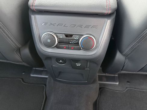 Used 2025 Ford Explorer ST w/ Sun And Sound Package AWD/4WD image 34