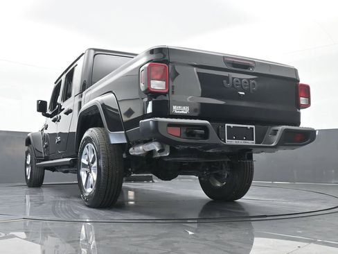 Used 2024 Jeep Gladiator Sport w/ Premium Package image 55