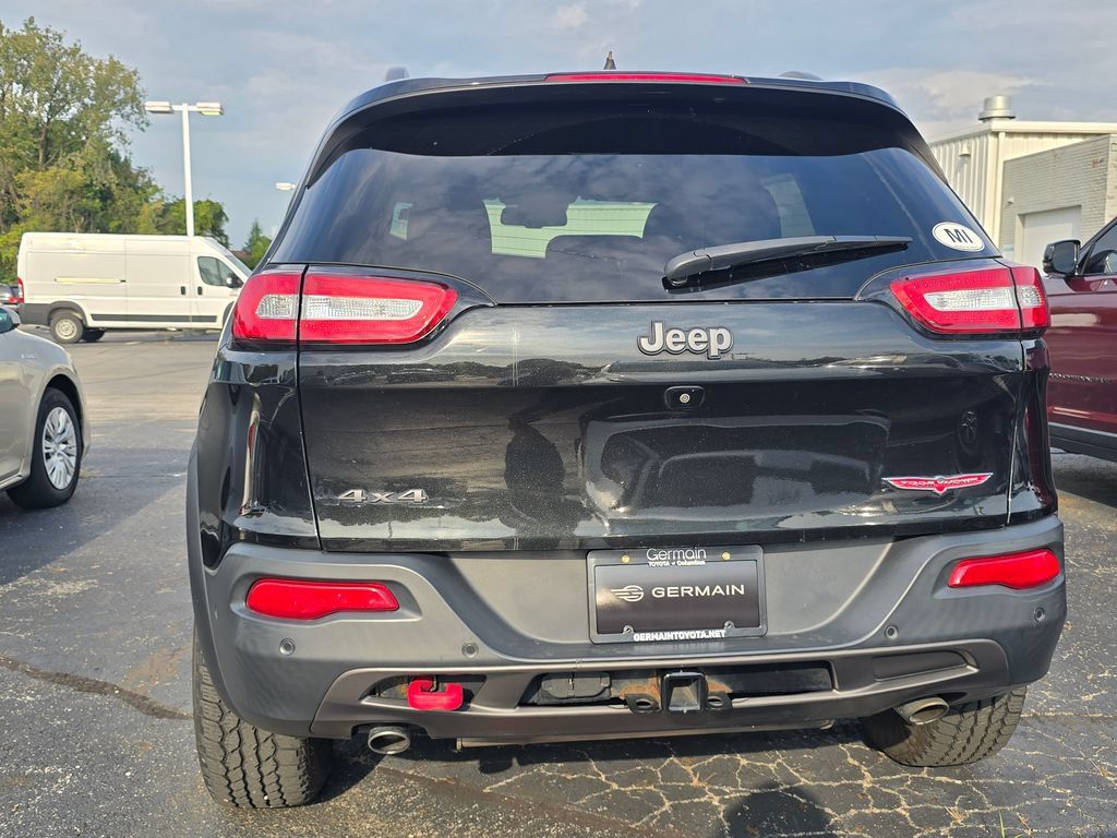 Used 2016 Jeep Cherokee Trailhawk w/ Comfort/Convenience Group AWD/4WD image 6