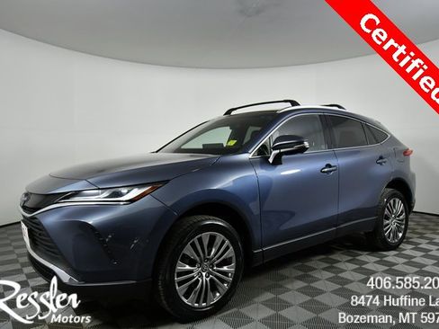 Used 2023 Toyota Venza XLE image 1