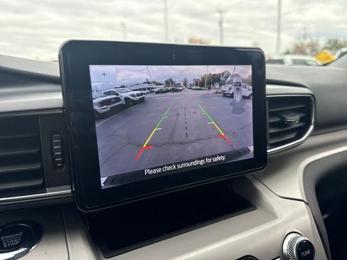 Used 2023 Ford Explorer XLT w/ Equipment Group 202A image 40