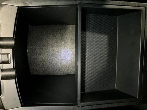 Used 2018 Hyundai Santa Fe Sport image 39