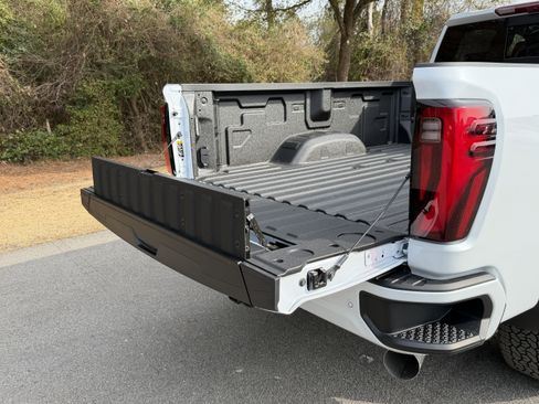 New 2026 GMC Sierra 3500 Denali Ultimate image 15