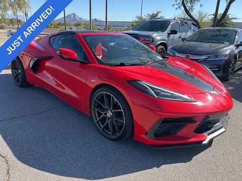 Used 2022 Chevrolet Corvette Stingray Coupe w/ Z51 Performance Package RWD image 3