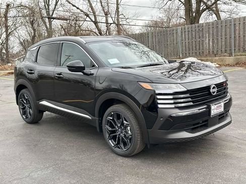 New 2025 Nissan Kicks SR image 3