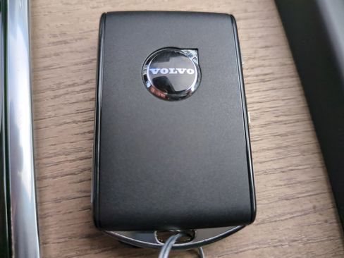 New 2026 Volvo XC60 B5 Plus w/ Protection Package Premier image 28