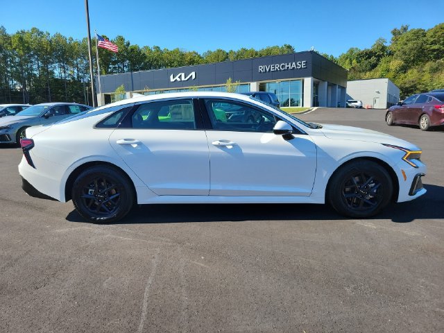 New 2026 Kia K5 LXS FWD image 4