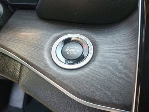 New 2025 Jeep Grand Cherokee Limited image 44