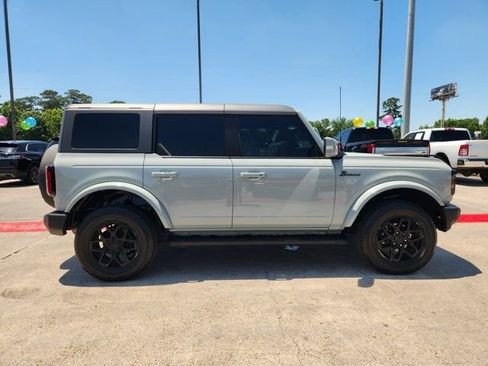 Used 2022 Ford Bronco Outer Banks AWD/4WD image 4