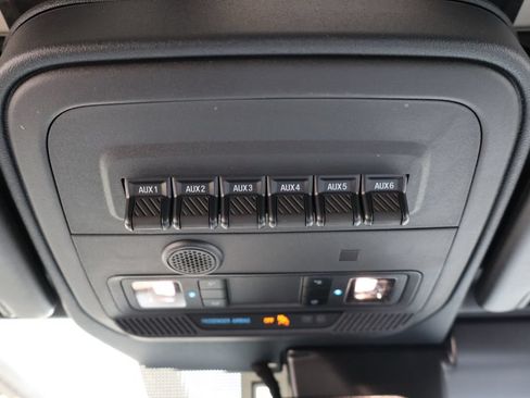 Used 2025 Ford Bronco Raptor w/ Interior Carbon Fiber Pack AWD/4WD image 26