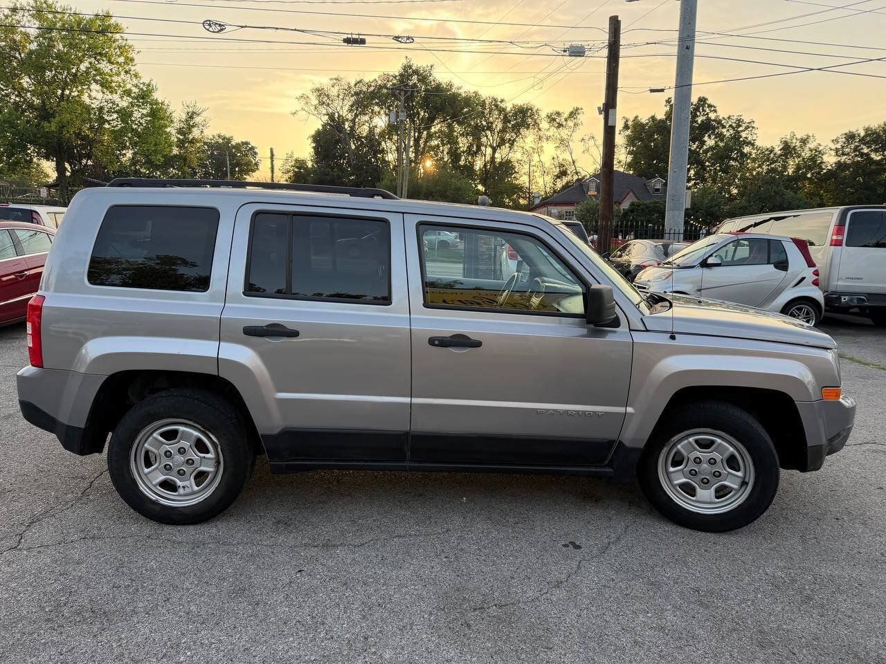 Used 2014 Jeep Patriot Sport FWD image 8