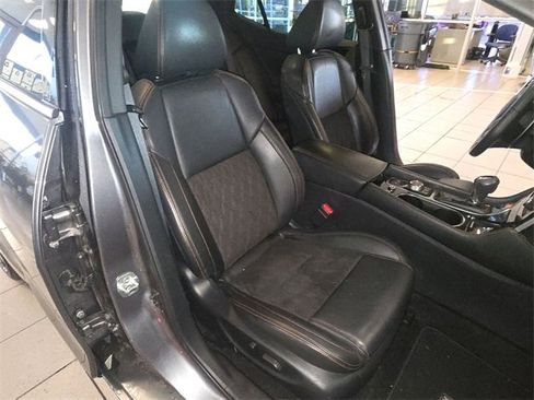 Used 2019 Nissan Maxima SR image 22