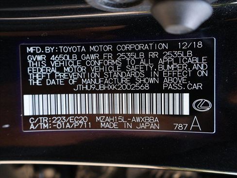 Used 2019 Lexus UX 250h w/ Premium Package AWD/4WD image 30