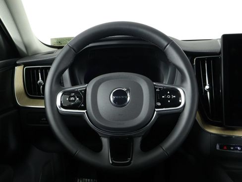 Certified 2026 Volvo XC60 B5 Ultra w/ Climate Package PRO AWD/4WD image 8