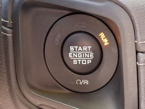 Used 2024 Jeep Wrangler Sahara image 24