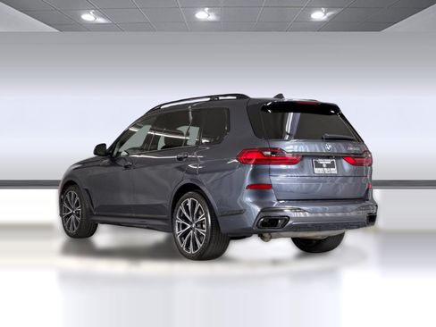 Used 2021 BMW X7 M50i AWD/4WD image 3