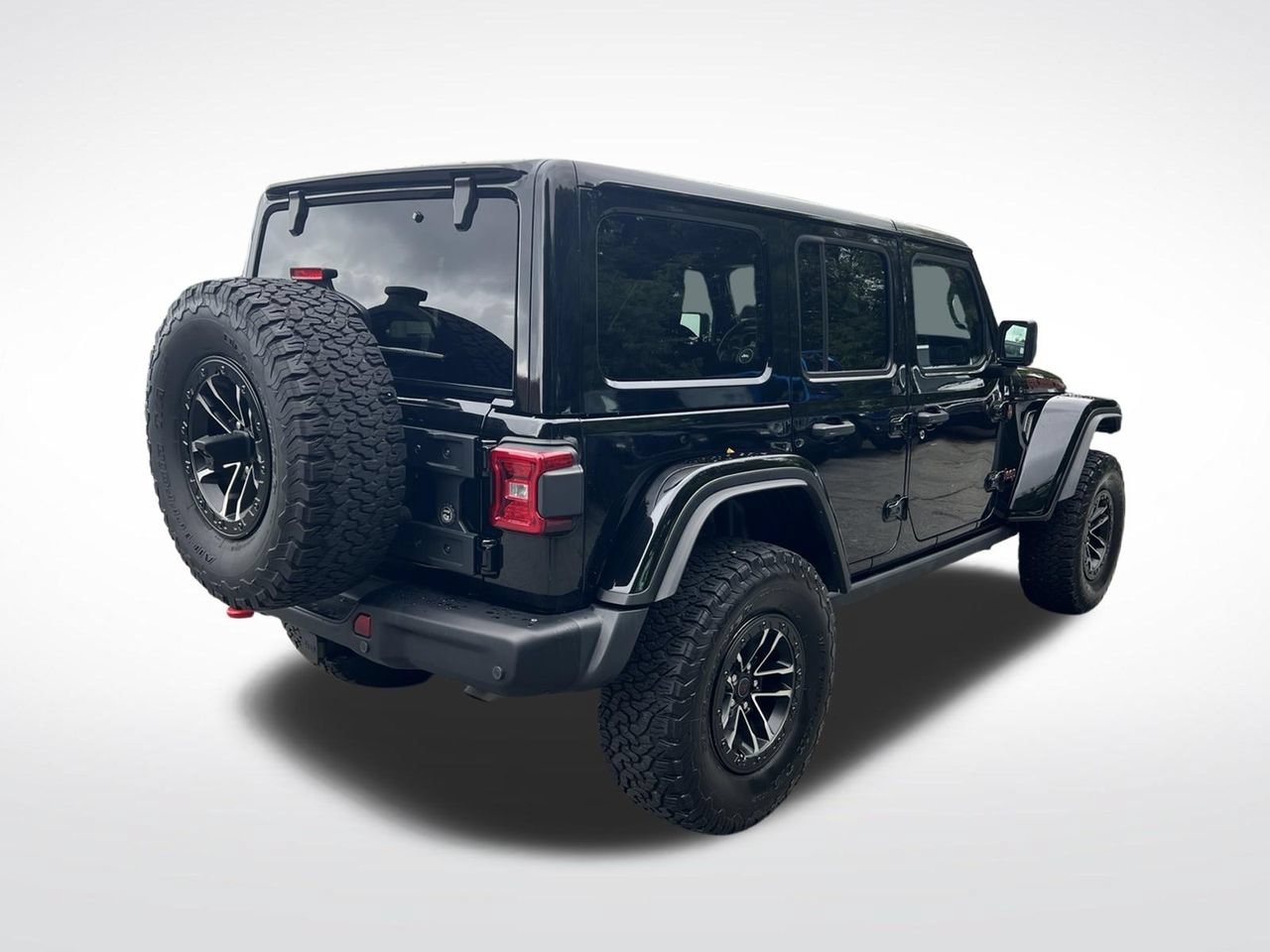 Used 2024 Jeep Wrangler Unlimited Rubicon AWD/4WD image 4