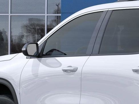 New 2026 Chevrolet Traverse LT w/ Driver Confidence Package image 12