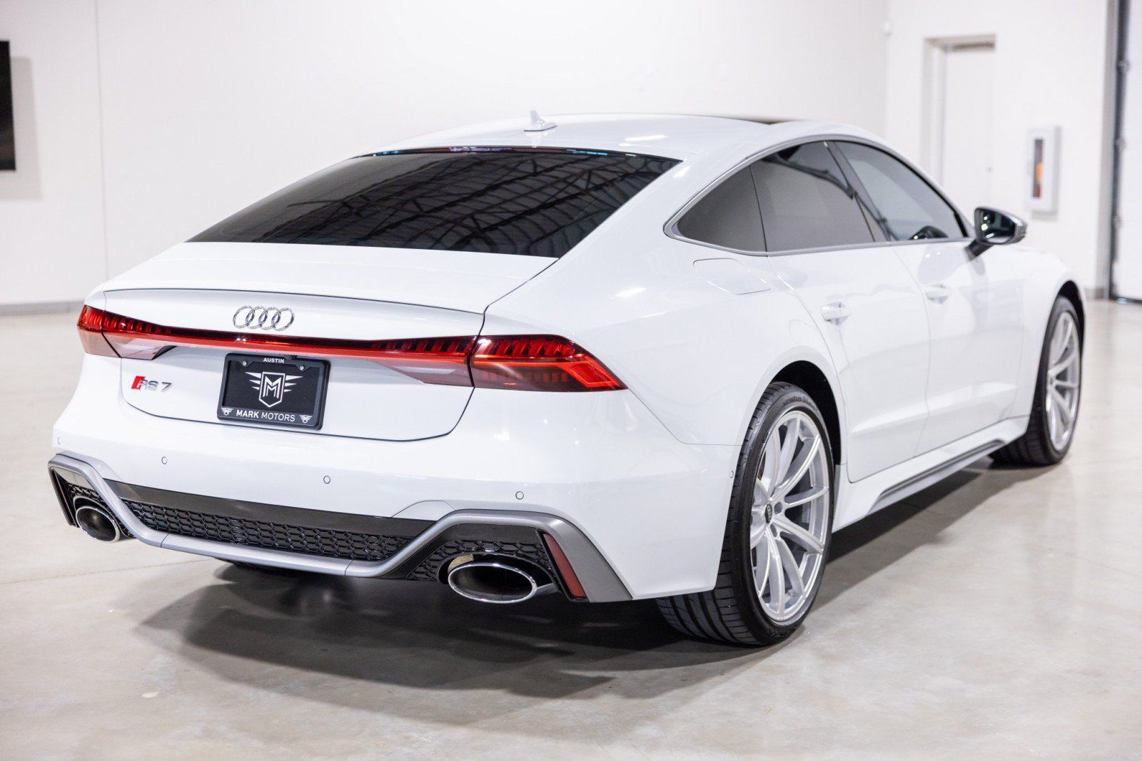 Used 2025 Audi RS 7 Performance w/ Executive Package AWD/4WD image 9