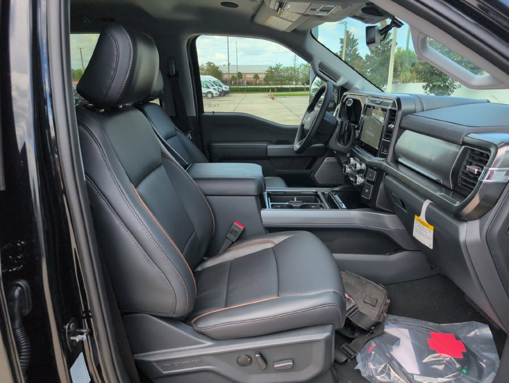 New 2026 Ford F350 Lariat w/ Black Appearance Package AWD/4WD image 12