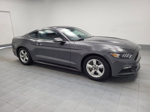 Used 2017 Ford Mustang Coupe RWD image 11