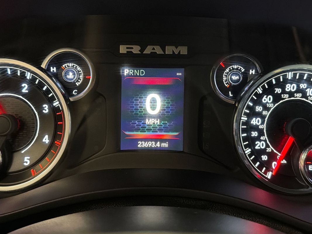 Used 2024 RAM 3500 Big Horn w/ Night Edition AWD/4WD image 19