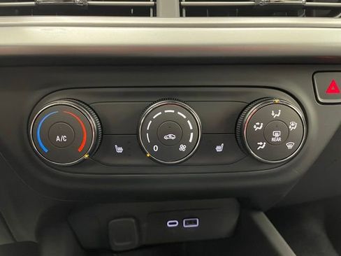 New 2026 Chevrolet Trax RS w/ Driver Confidence Package image 5