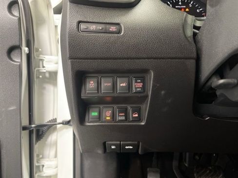 Used 2015 Nissan Rogue SL w/ SL Premium Package image 20