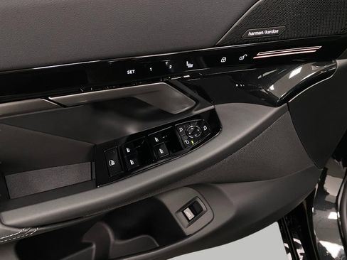 New 2026 BMW 530i xDrive image 31