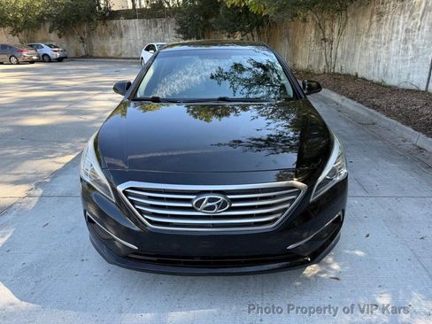 Used 2017 Hyundai Sonata SE image 3
