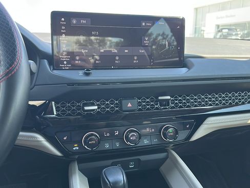 Used 2023 Honda Accord EX-L image 31