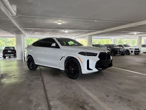 Used 2024 BMW X6 xDrive40i w/ Executive Package AWD/4WD image 6