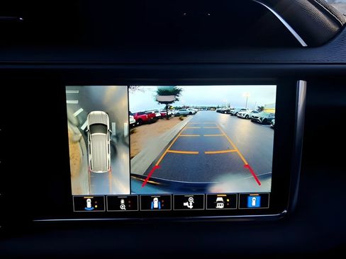 Used 2023 GMC Yukon Denali AWD/4WD image 48