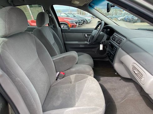 Used 2003 Ford Taurus SES image 35