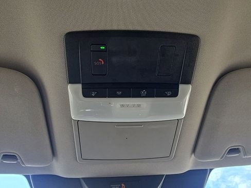 Used 2023 Nissan Pathfinder SL w/ Black Appearance Package AWD/4WD image 23