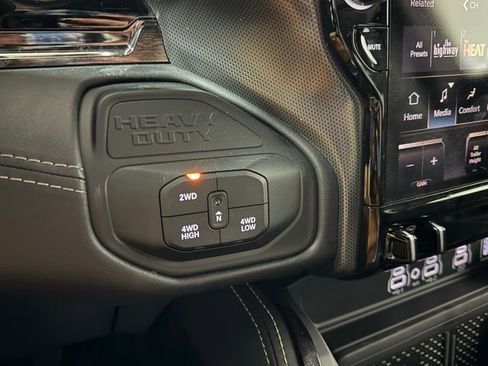 New 2026 RAM 3500 Limited image 19