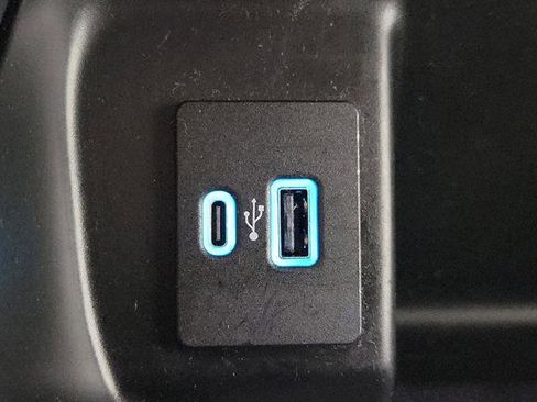 Used 2024 Ford F150 XLT w/ Mobile Office Package image 34