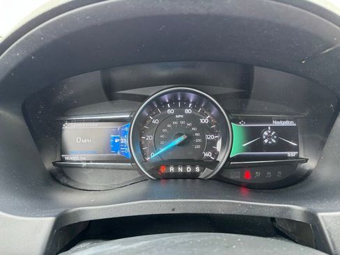 Used 2017 Ford Explorer XLT w/ Equipment Group 201A FWD image 21